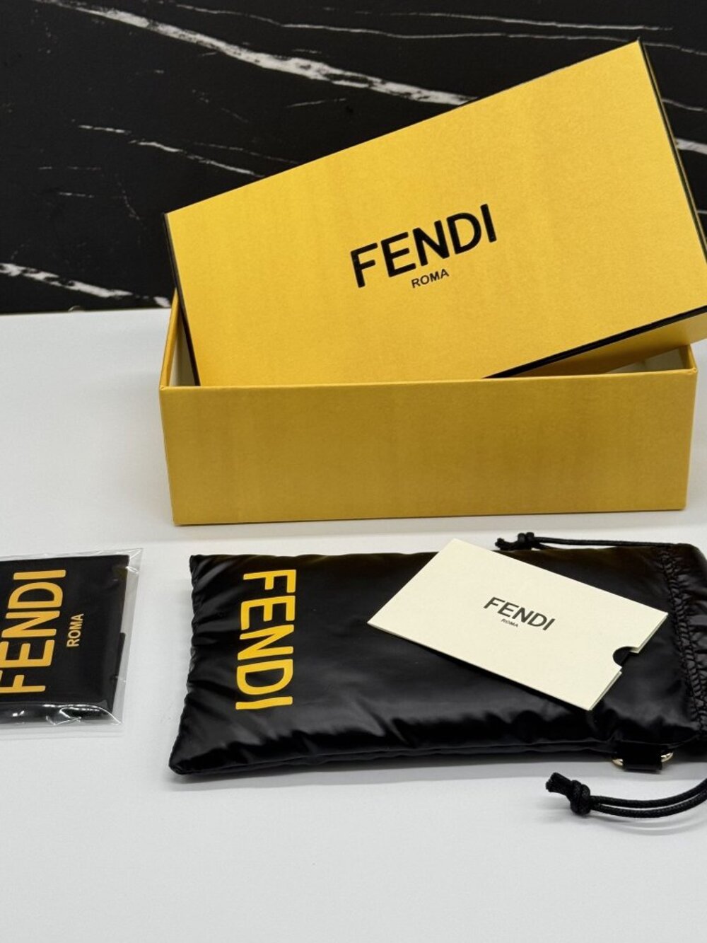 NEW FENDI FE40146I 20A SUNGLASSES GRAY WOMEN EYEWEAR FENDI - Picture 11 of 11